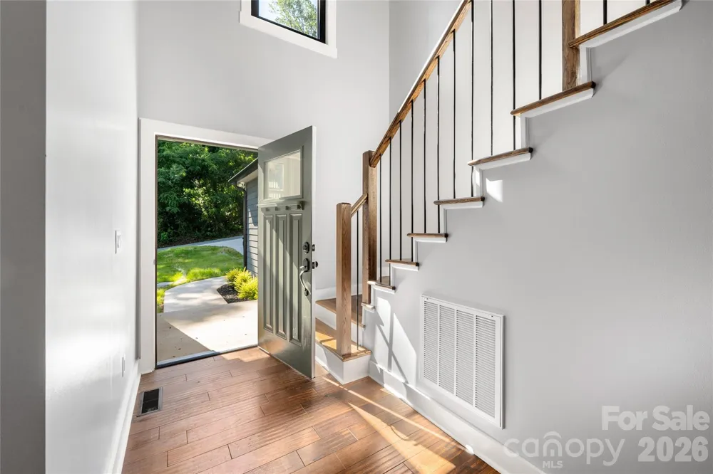 61 Bamboo Trail Candler, NC 28715