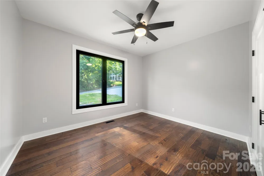 61 Bamboo Trail Candler, NC 28715