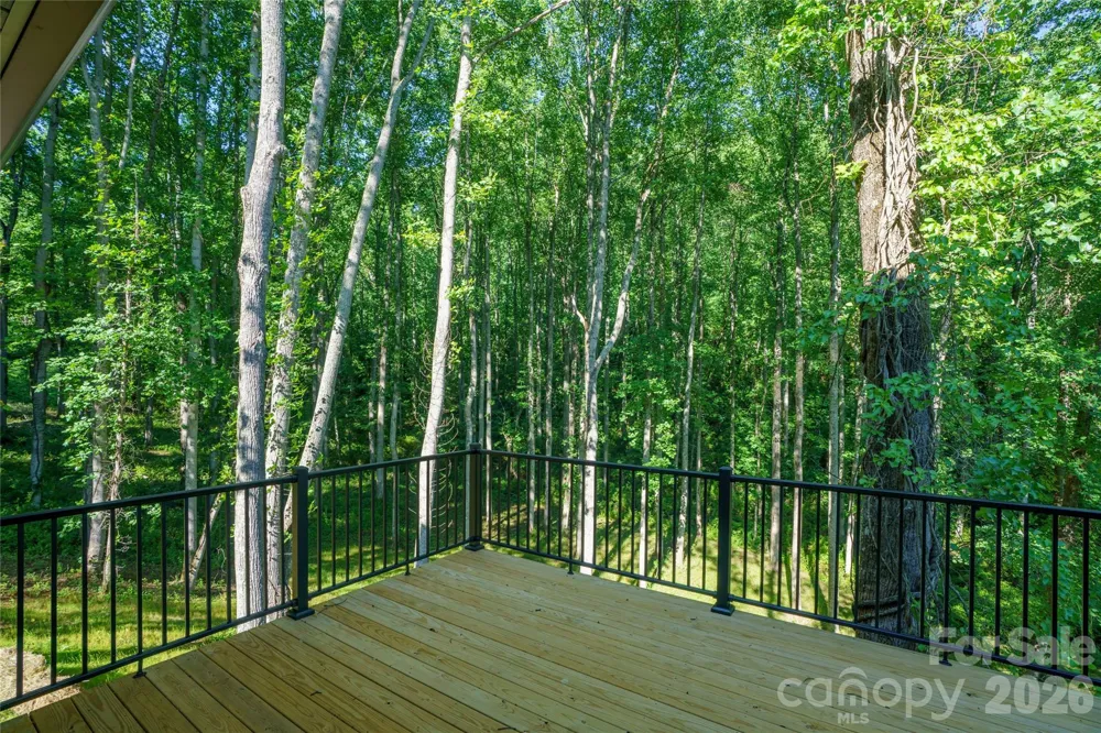 61 Bamboo Trail Candler, NC 28715