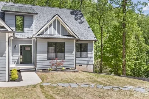 61 Bamboo Trail Candler, NC 28715