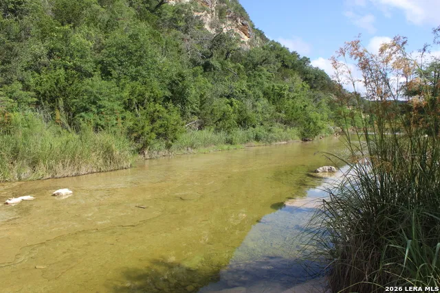 898 Old Rocksprings Road Leakey, TX 78873