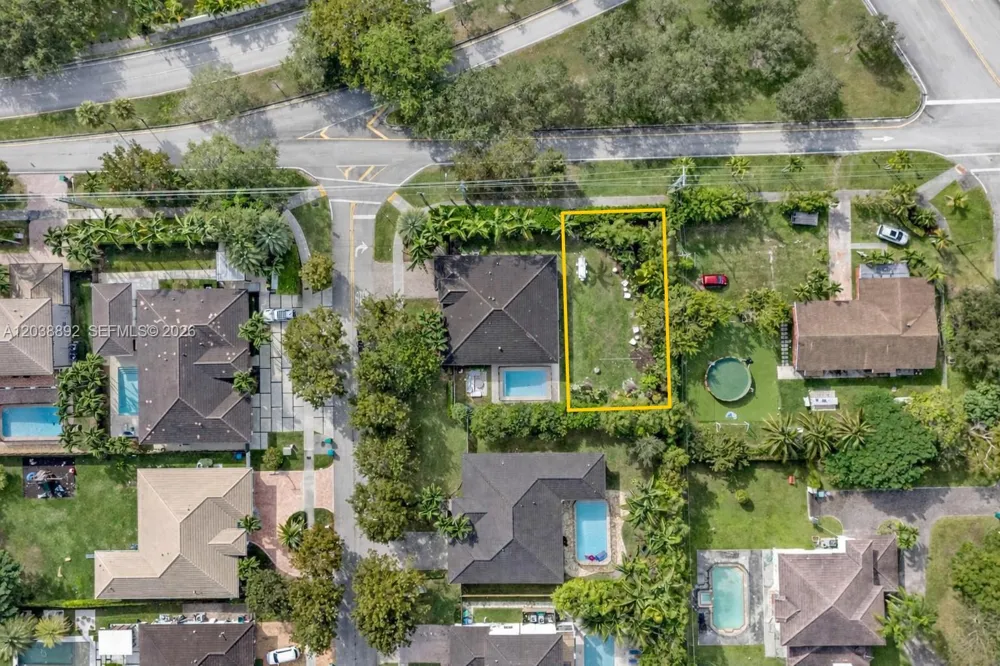 9200 SW 128 ST Kendall, FL 33176