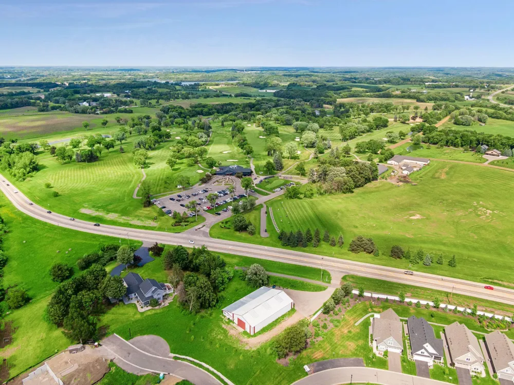 7860 Laketown Parkway Waconia, MN 55387
