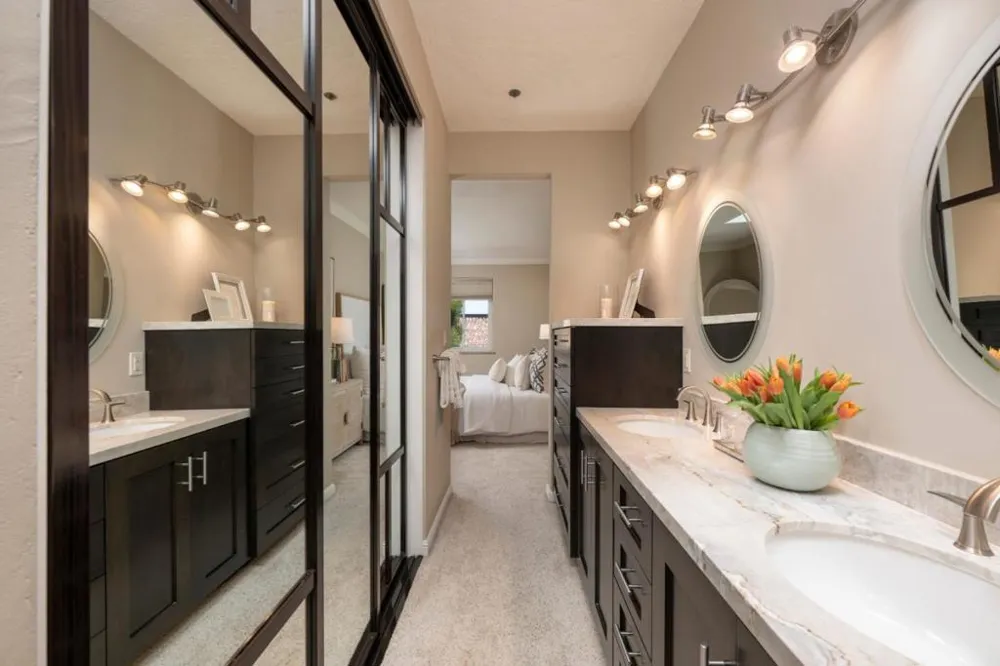 1435 Bellevue Avenue #305 Burlingame, CA 94010