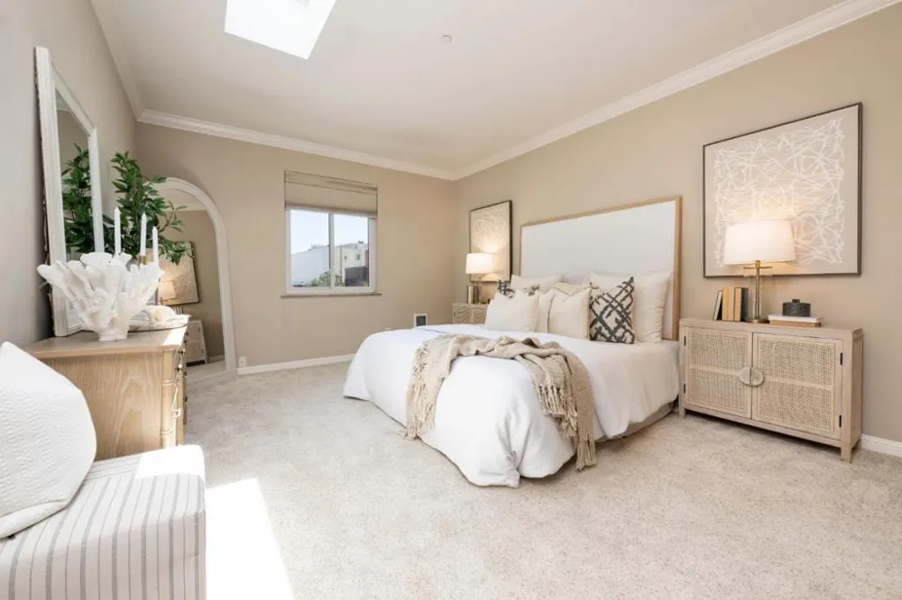 1435 Bellevue Avenue #305 Burlingame, CA 94010