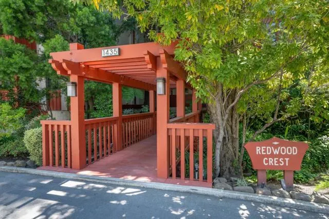 1435 Bellevue Avenue #305 Burlingame, CA 94010