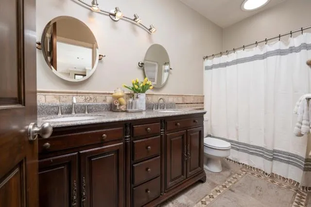 1435 Bellevue Avenue #305 Burlingame, CA 94010