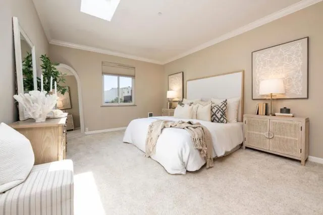 1435 Bellevue Avenue #305 Burlingame, CA 94010