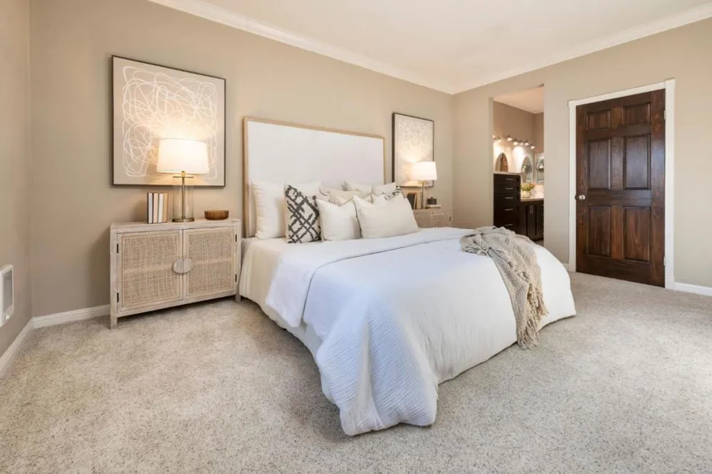 1435 Bellevue Avenue #305 Burlingame, CA 94010
