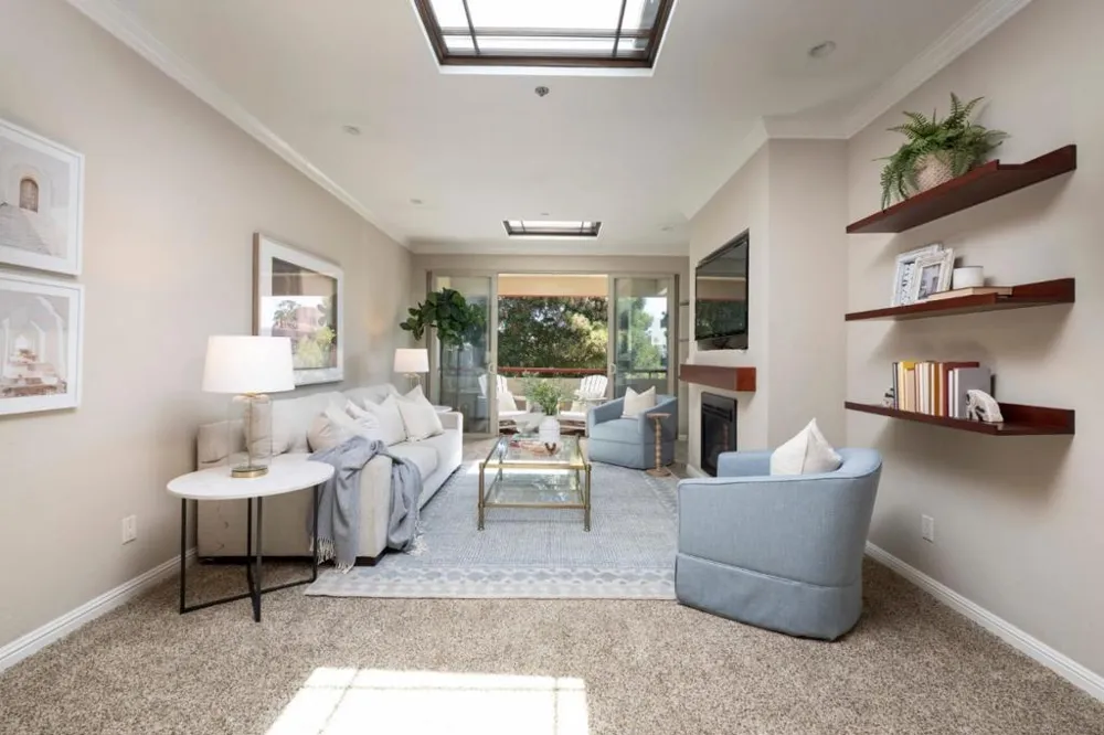 1435 Bellevue Avenue #305 Burlingame, CA 94010
