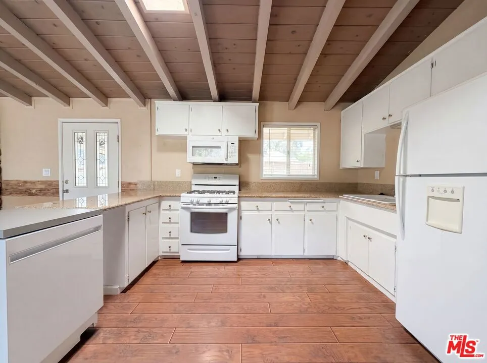1145 Rivera Drive Wrightwood, CA 92397