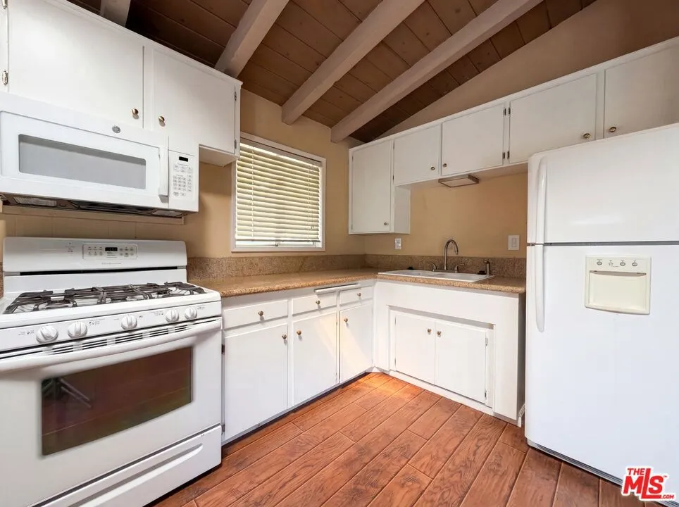 1145 Rivera Drive Wrightwood, CA 92397