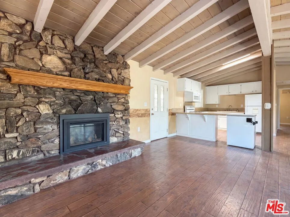 1145 Rivera Drive Wrightwood, CA 92397