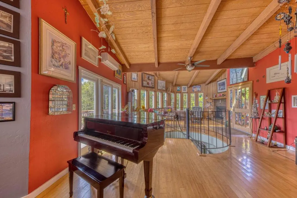 100 Carol Way Aptos, CA 95003