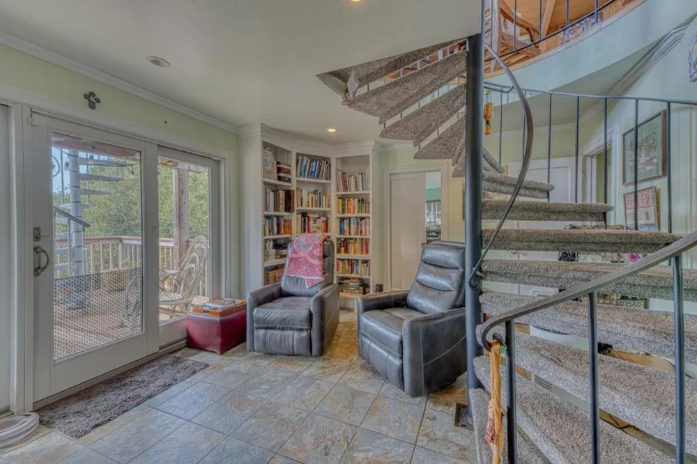 100 Carol Way Aptos, CA 95003