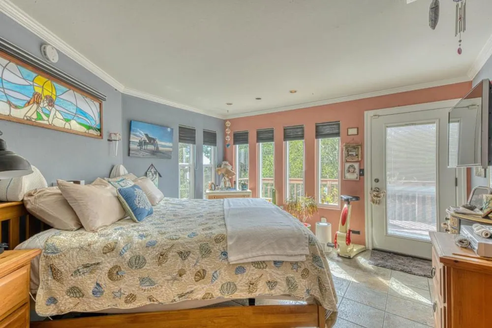 100 Carol Way Aptos, CA 95003