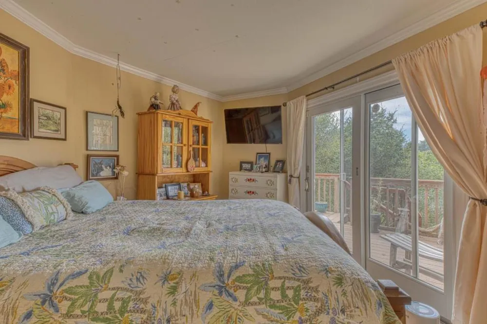 100 Carol Way Aptos, CA 95003