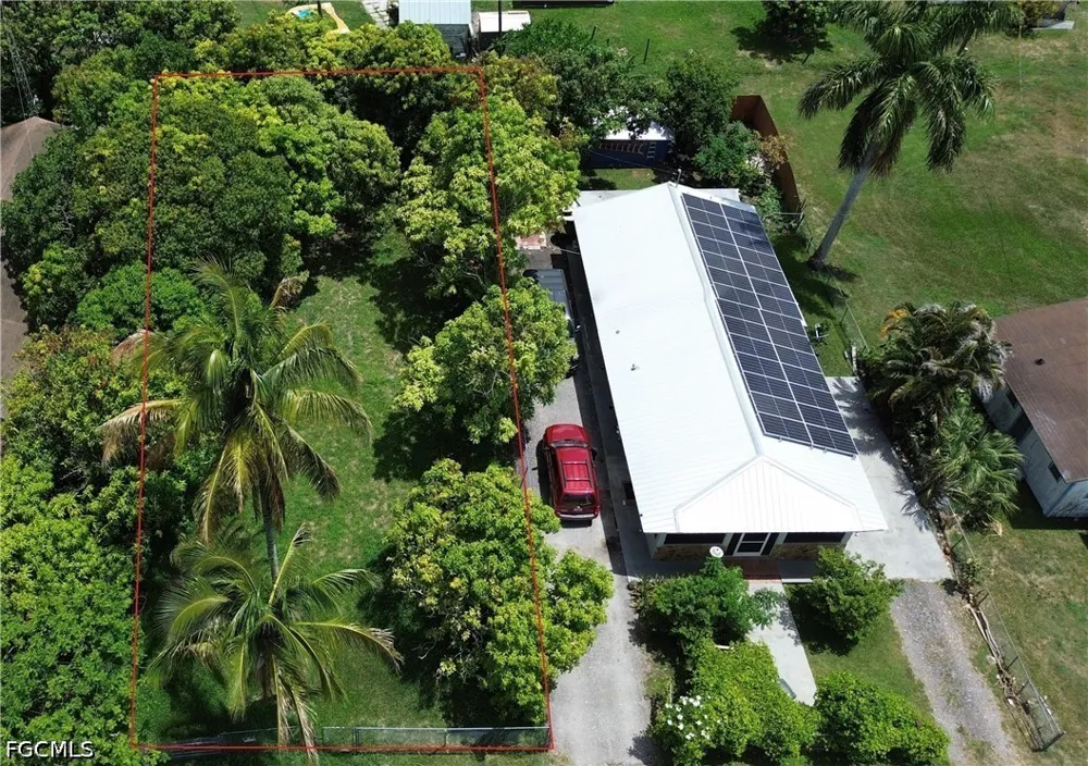 E Obispo Avenue Clewiston, FL 33440