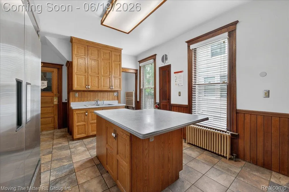 415 W Forest Avenue Ypsilanti City, MI 48197