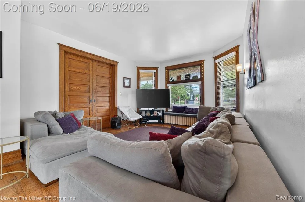 415 W Forest Avenue Ypsilanti City, MI 48197