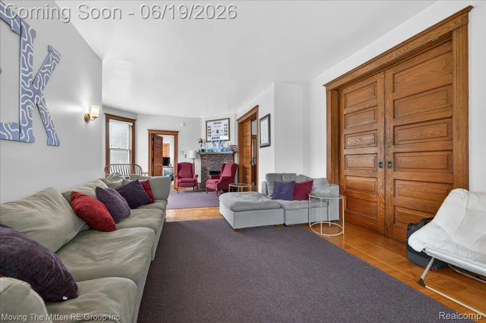 415 W Forest Avenue Ypsilanti City, MI 48197