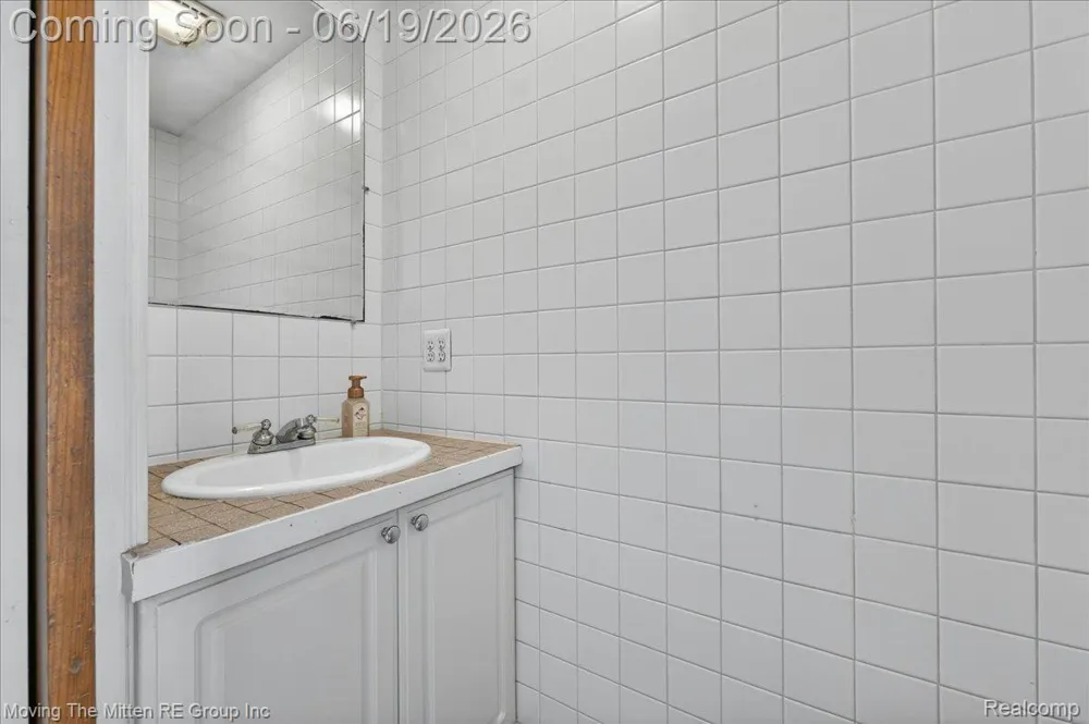 415 W Forest Avenue Ypsilanti City, MI 48197