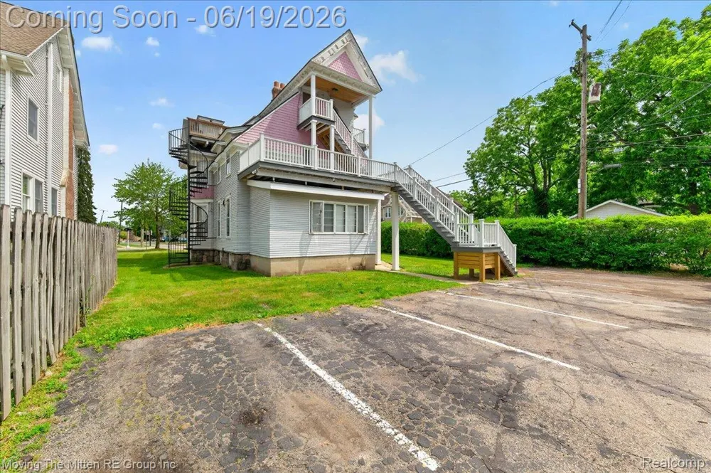 415 W Forest Avenue Ypsilanti City, MI 48197