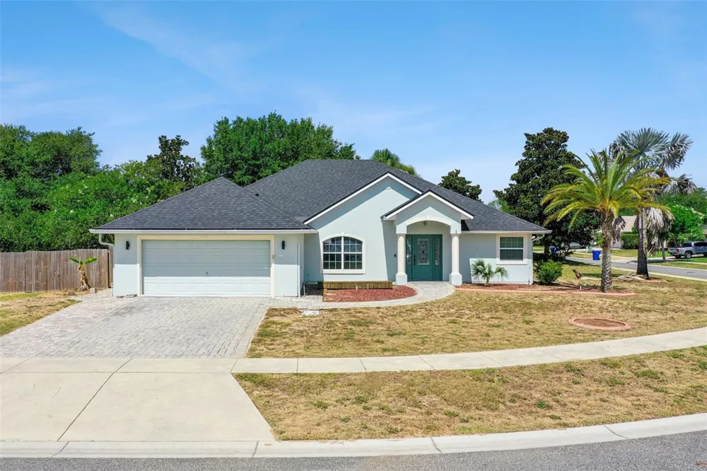 4450 ABACO DRIVE Tavares, FL 32778