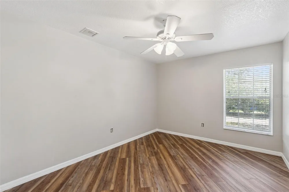4450 ABACO DRIVE Tavares, FL 32778