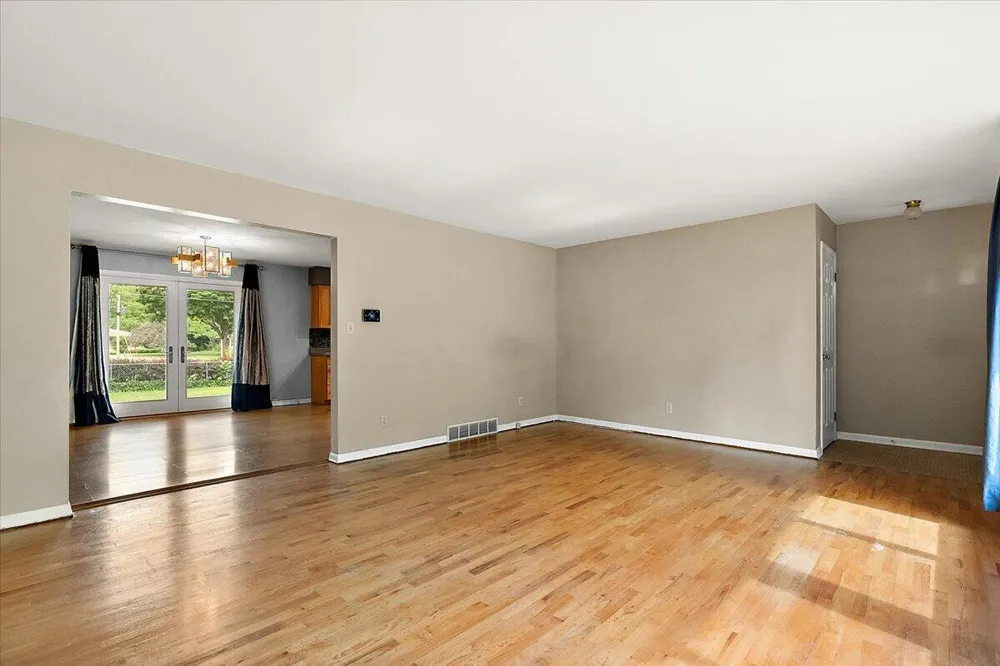 5866 Ponderosa Drive Stevensville, MI 49127