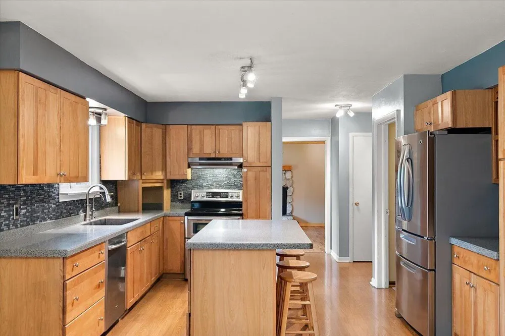 5866 Ponderosa Drive Stevensville, MI 49127