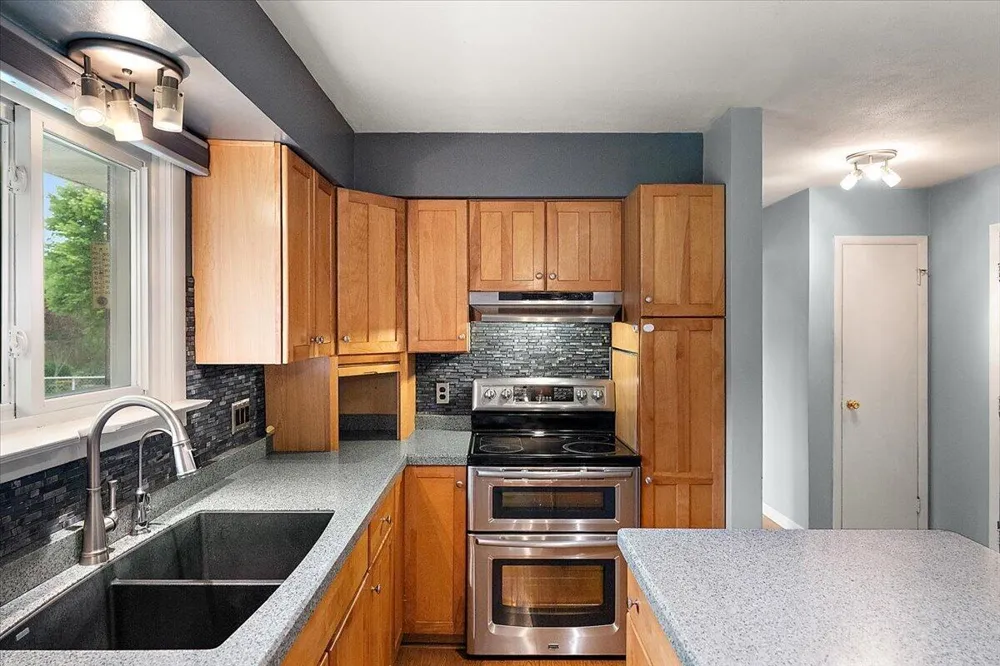 5866 Ponderosa Drive Stevensville, MI 49127