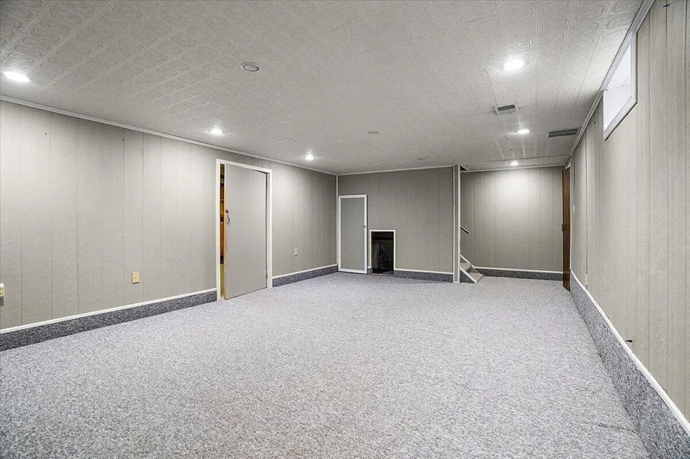 5866 Ponderosa Drive Stevensville, MI 49127