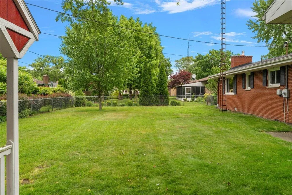 5866 Ponderosa Drive Stevensville, MI 49127