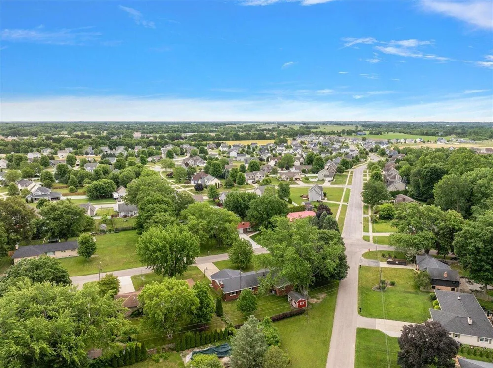 5866 Ponderosa Drive Stevensville, MI 49127