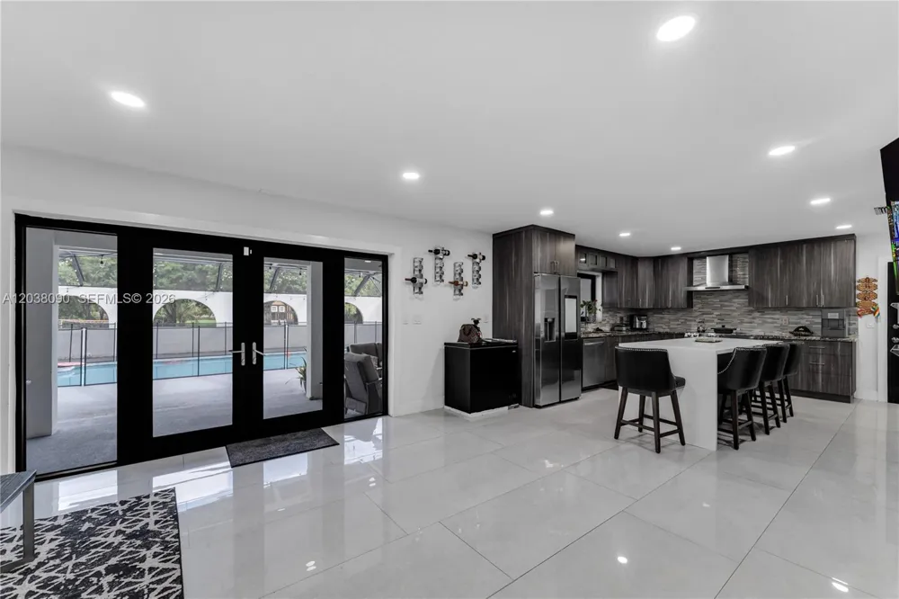 551 SW 127th Ave Miami, FL 33184
