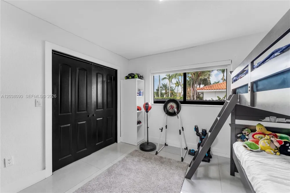 551 SW 127th Ave Miami, FL 33184