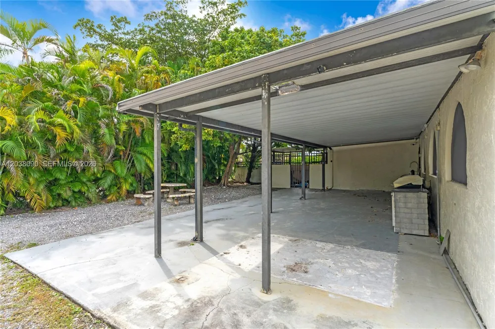 551 SW 127th Ave Miami, FL 33184