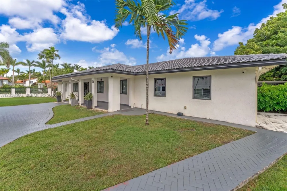 551 SW 127th Ave Miami, FL 33184