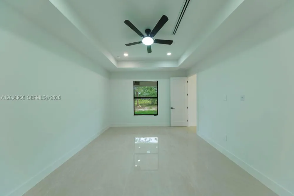 814 Calyton Ave Lehigh Acres, FL 33972