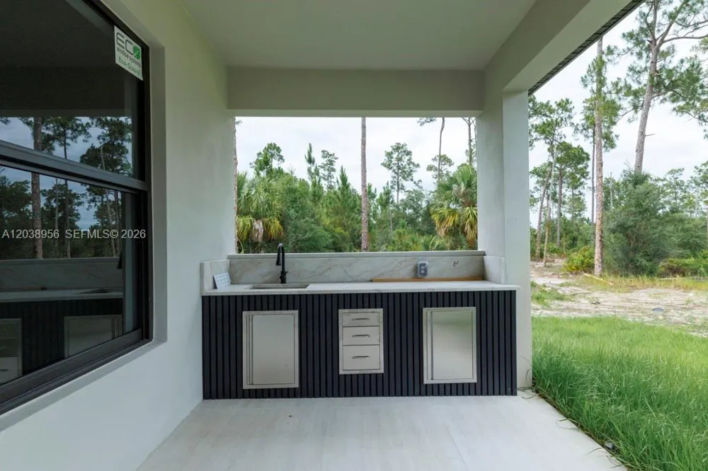 814 Calyton Ave Lehigh Acres, FL 33972