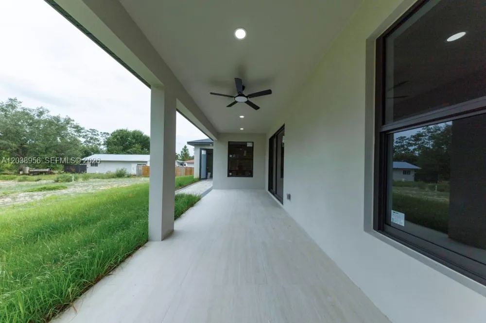 814 Calyton Ave Lehigh Acres, FL 33972