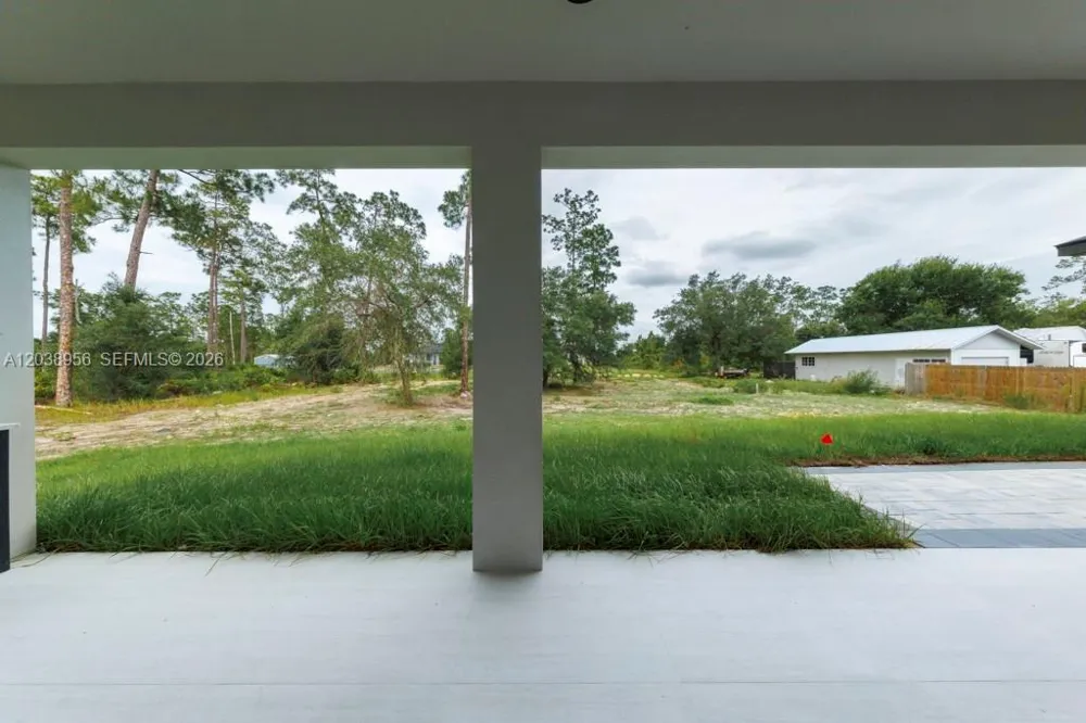 814 Calyton Ave Lehigh Acres, FL 33972