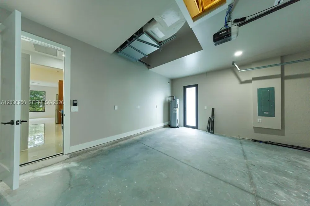 814 Calyton Ave Lehigh Acres, FL 33972