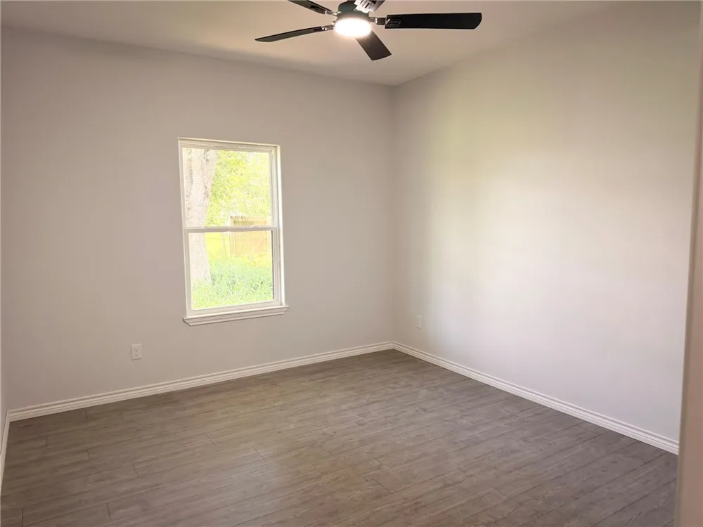 903 E Bowie Street Beeville, TX 78102