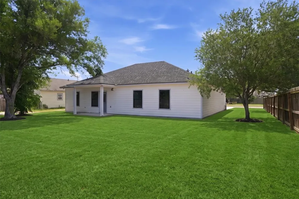 903 E Bowie Street Beeville, TX 78102