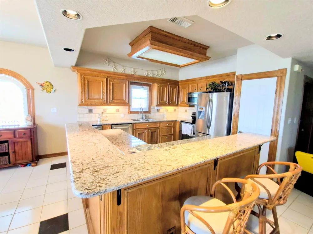 111 Kona Drive Tiki Island, TX 77554