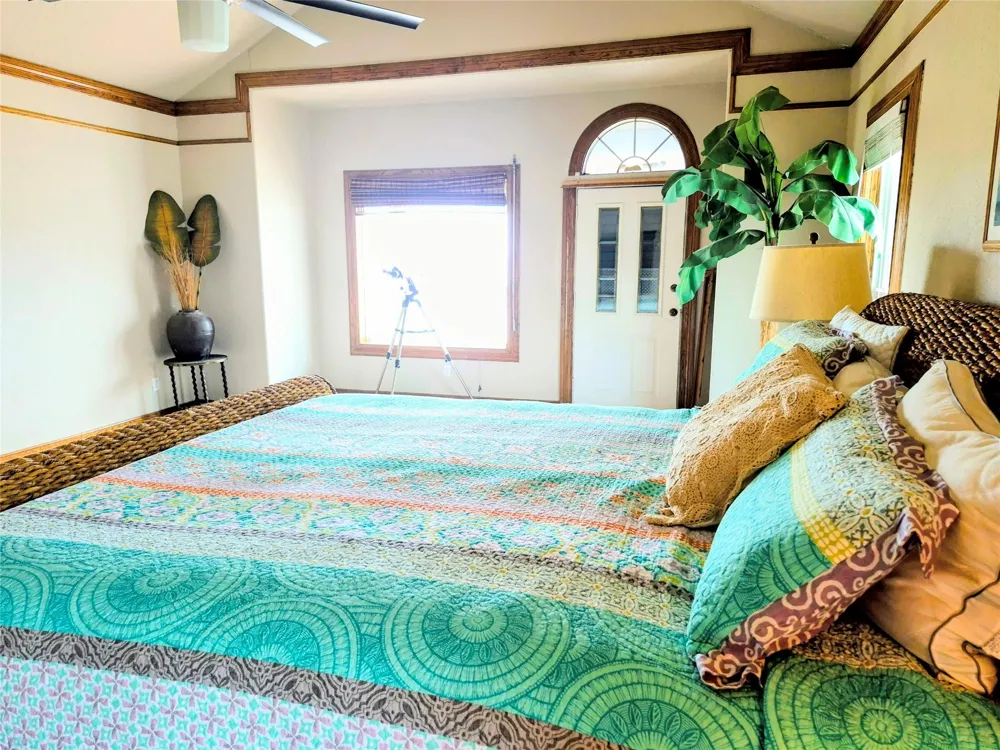111 Kona Drive Tiki Island, TX 77554