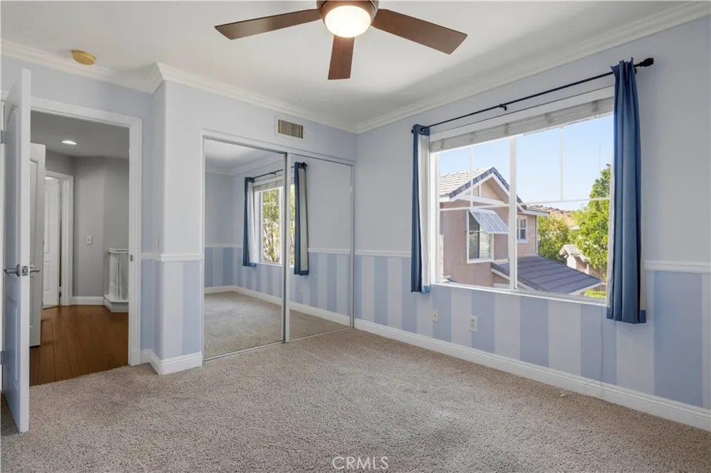 28469 Meadowlark Court Valencia, CA 91354