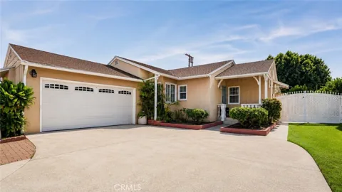 8115 Brimfield
